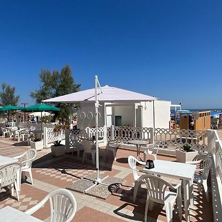 Hotel Bartolini เบลลาเรีย-อีเจอา มารีนา ภายนอก รูปภาพ