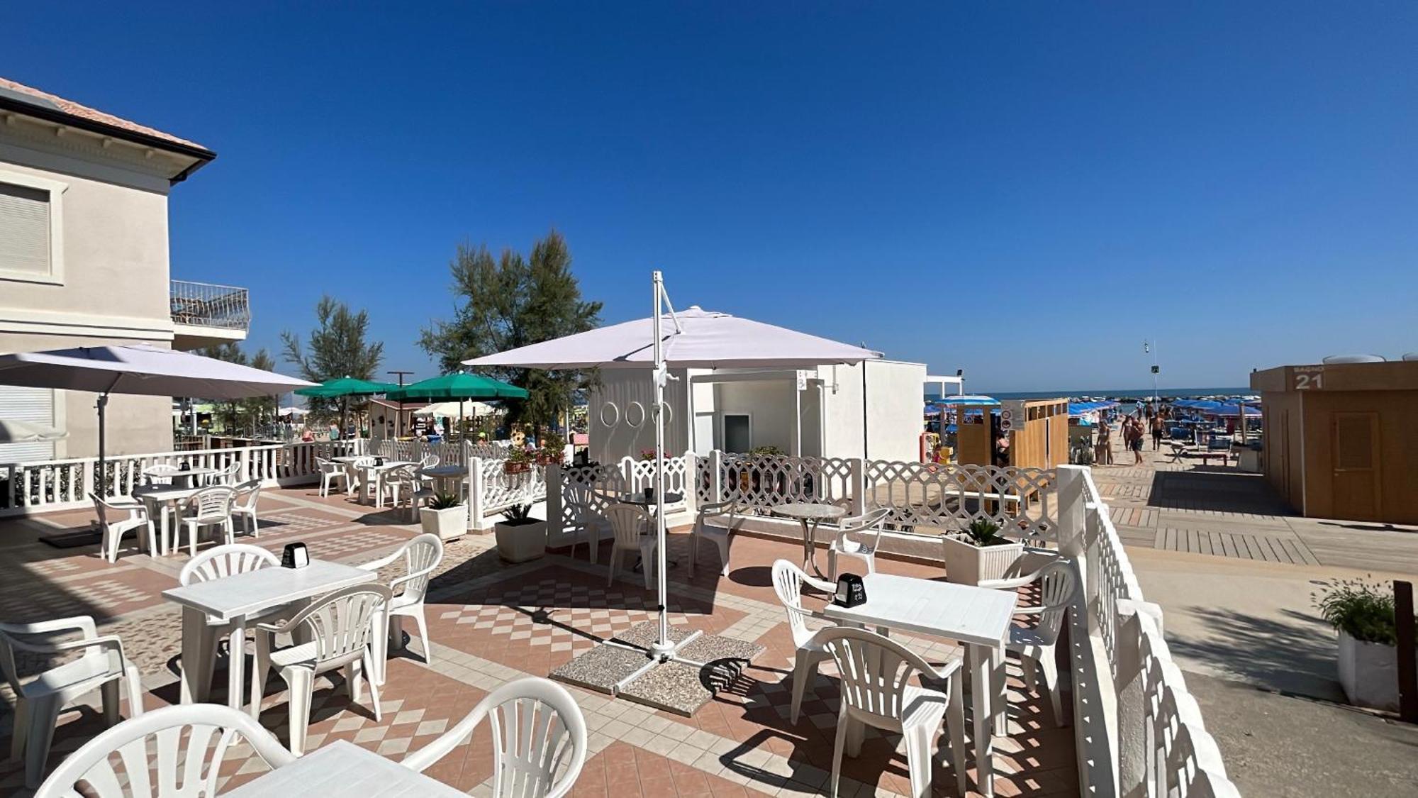 Hotel Bartolini เบลลาเรีย-อีเจอา มารีนา ภายนอก รูปภาพ