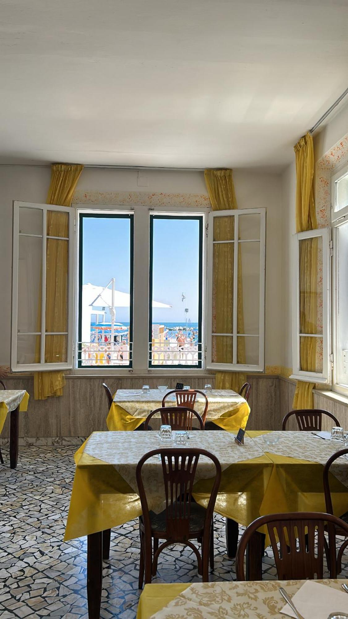 Hotel Bartolini เบลลาเรีย-อีเจอา มารีนา ภายนอก รูปภาพ