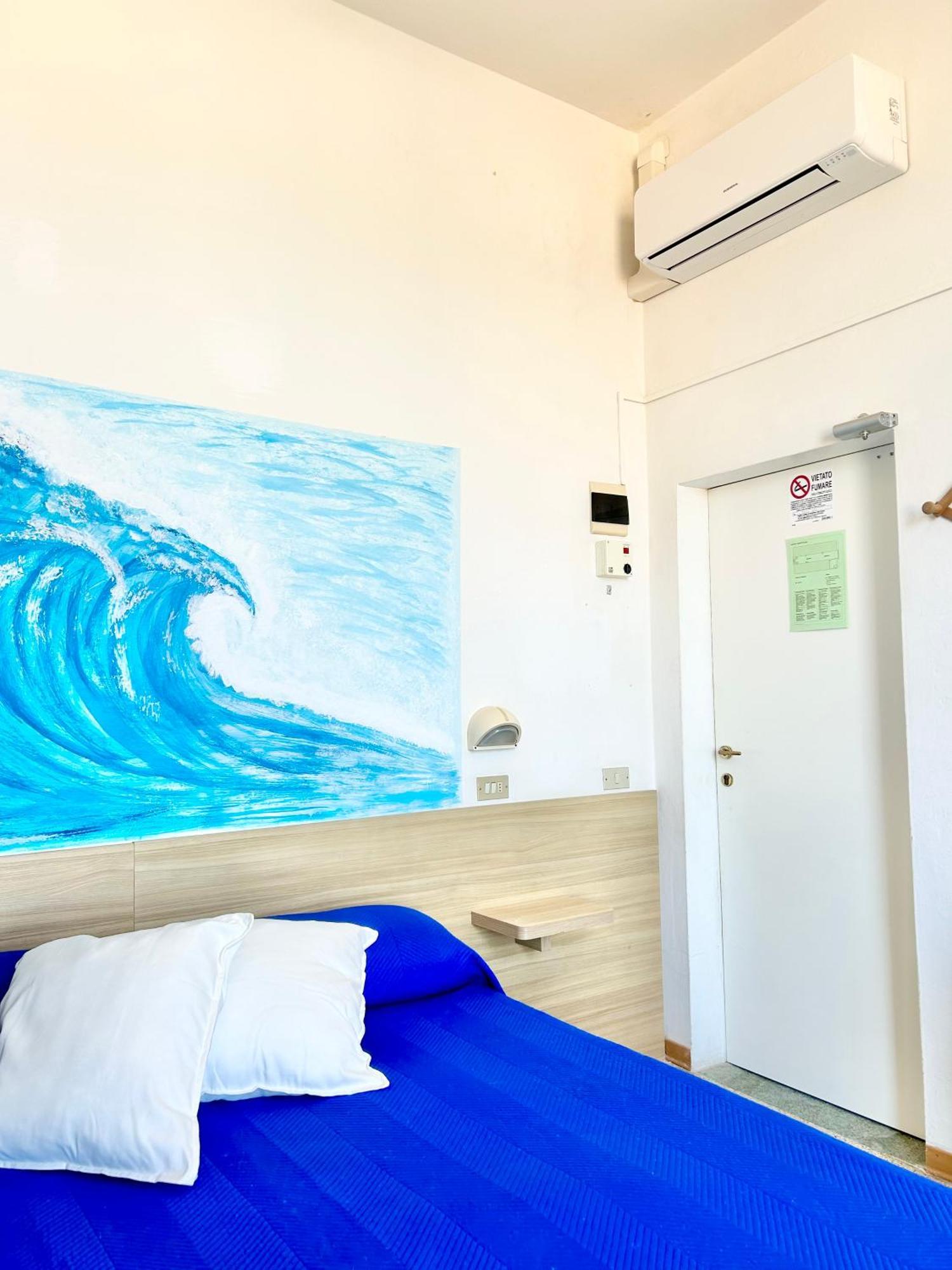 Hotel Bartolini เบลลาเรีย-อีเจอา มารีนา ภายนอก รูปภาพ