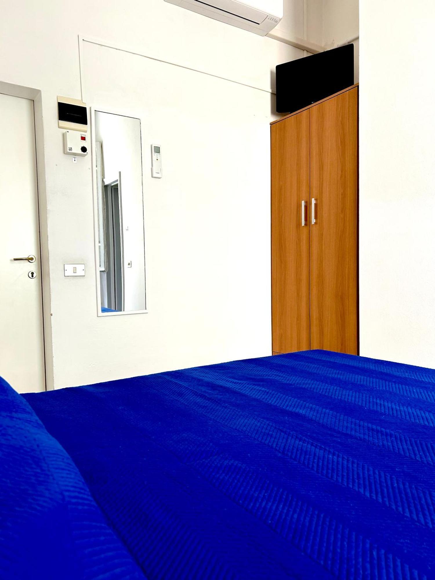 Hotel Bartolini เบลลาเรีย-อีเจอา มารีนา ภายนอก รูปภาพ